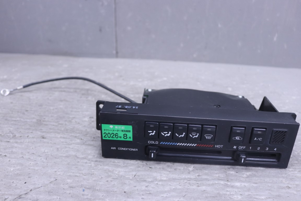 セドリック スーパーカスタム 営業車 セダン LPG(QJY31 Y31) 純正 エアコンスイッチパネル マニュアルエアコン ACスイッチ 日産 p060895 中古20260219