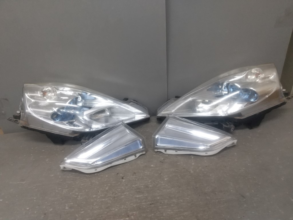 日産 リーフ X 前期(ZE0) 純正 イチコー 破損無 動作保証 ヘッドライト HID バラスト レベ クリア テールランプ 左右セット 1847 p053557 中古20250319