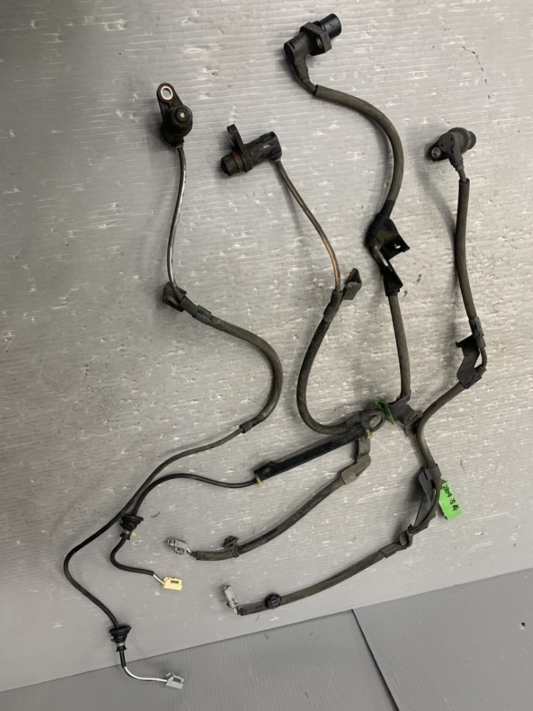 レクサス SC430 (UZZ40) 純正 破損無 動作保証 ABSセンサー 前後左右セット 右前 左前 右後 左後 p061150 中古20260309