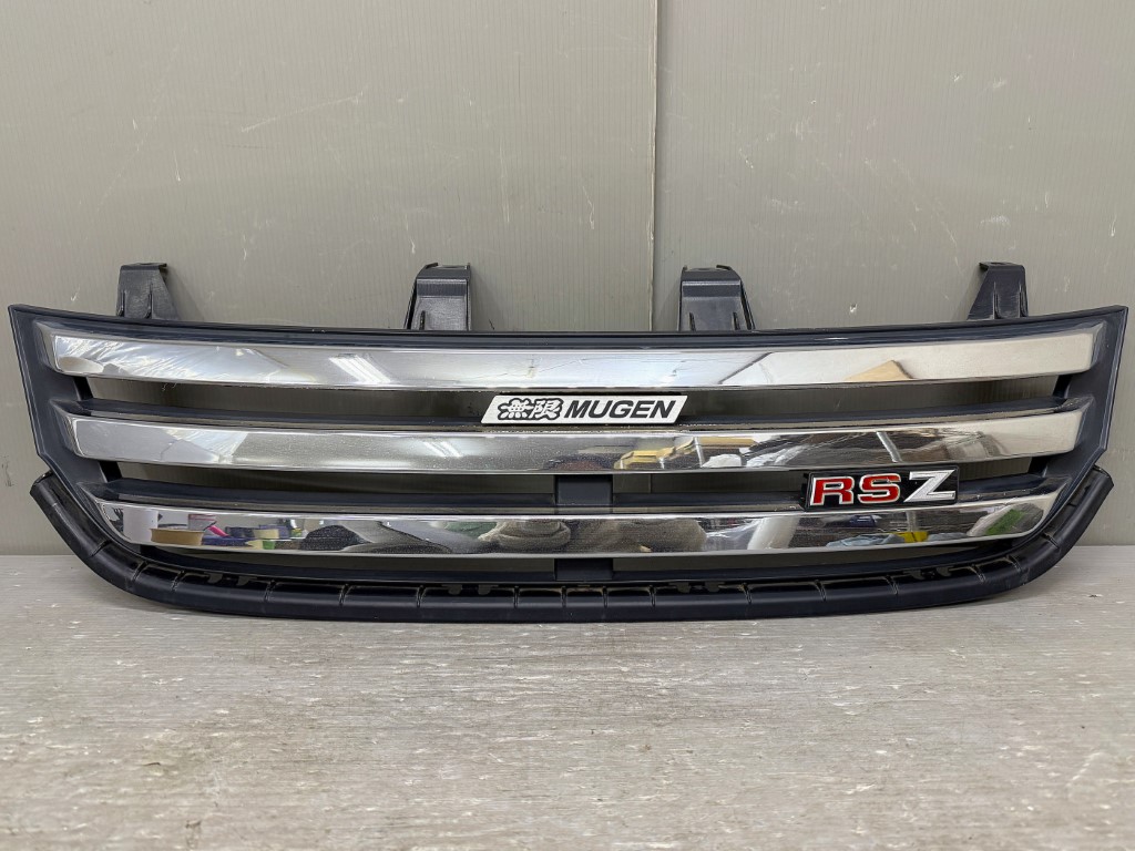 ホンダ ストリーム RSZ 前期(RN8) 純正 MUGEN 無限 フロントグリル ラジエーターグリル グリル MUGEN 75100-XLA-K0S0-MK p061280 中古20260313