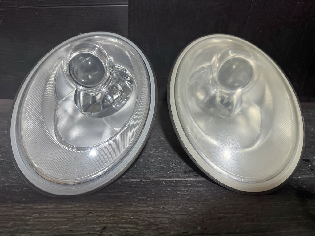 VW ニュービートル 右H 後期(9CAZJ 9C) 純正 ヘッドライト ハロゲン 左右 p061366 中古20260316