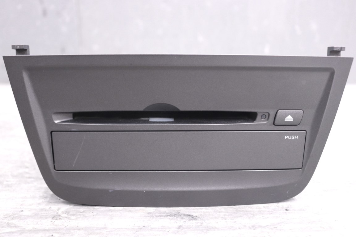 エリシオン G エアロ 中期(RR2) 純正 Pioneer パイオニア HDDナビ ナビユニット カーナビ 39540-SJK-J013-M1 p061470 中古20260324