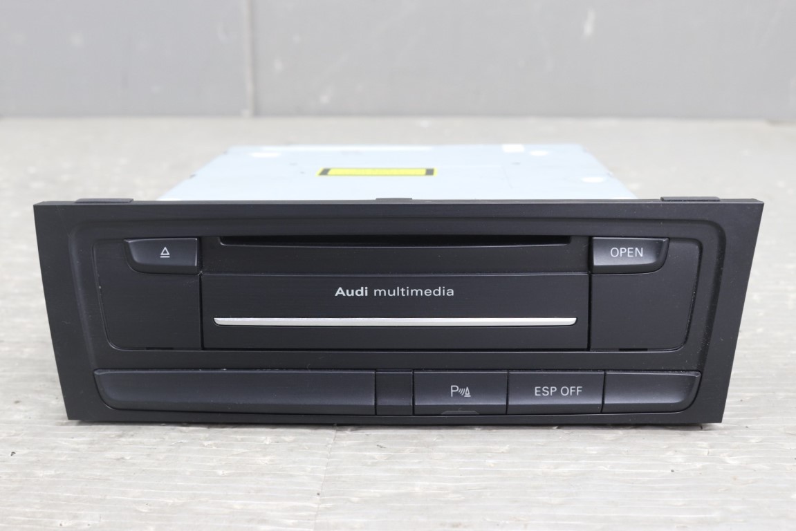 アウディ A4 アバント 右H(8K) 純正 アイシン 破損無 動作保証 MMI ナビユニット マルチメディア カーナビ 地図2014年 8T2 035 678 A 86841-70V760 p053890 中古20250405