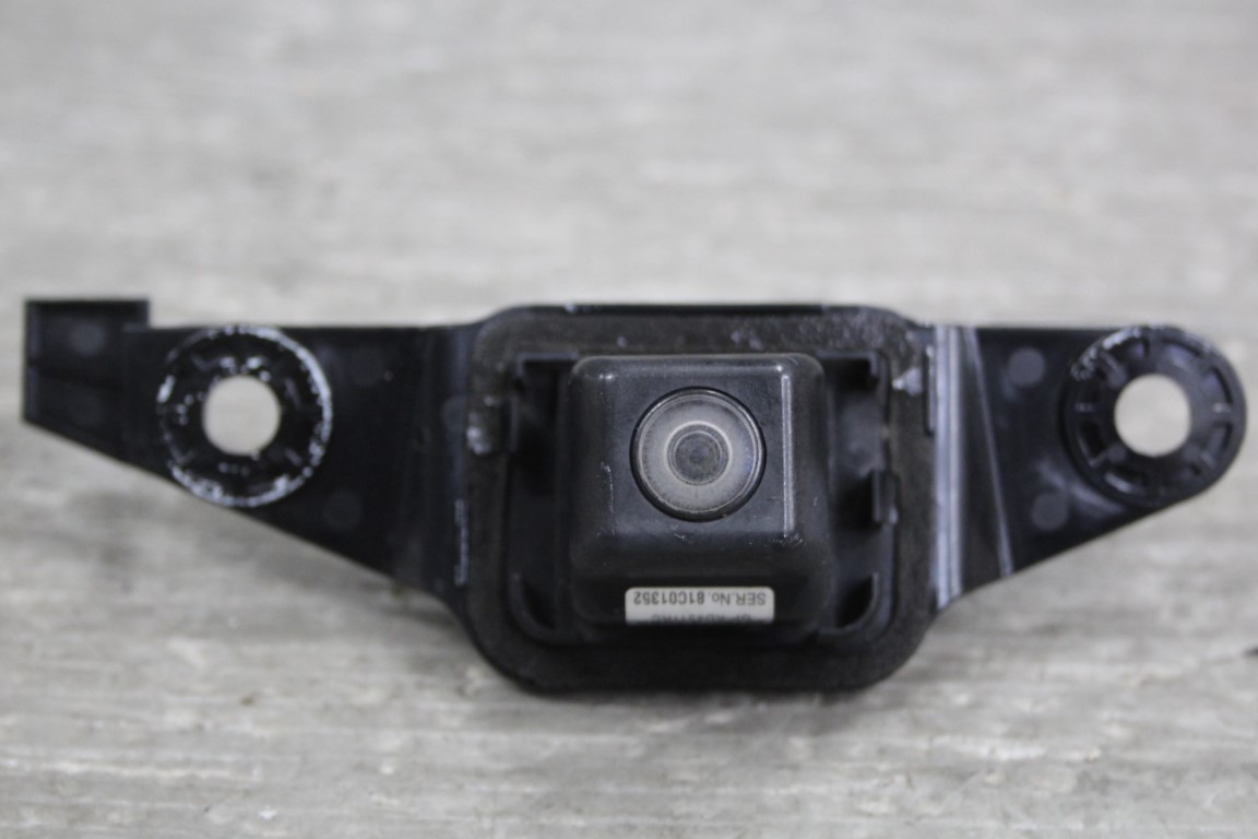 楽天市場】200系 クラウン 純正互換品 バックカメラ リアカメラ 86790