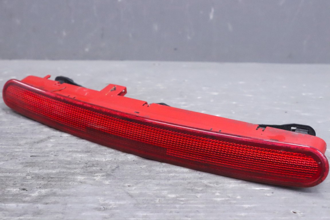 VW ニュービートル 前期(9CAZJ) 純正 ハイマウントストップランプ ブレーキライト 1C0945097B p061806 中古20260403