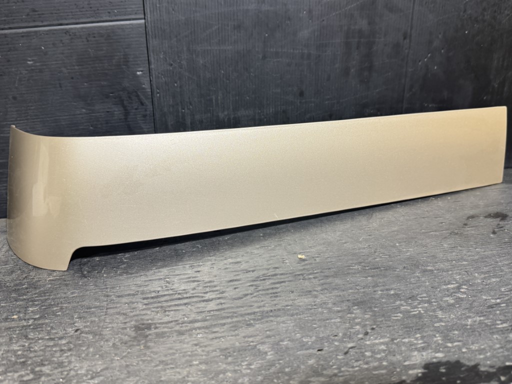 ルークス(ML21S) 純正 右 スライドレールカバー ZDK 破損無 p062103 中古20260416