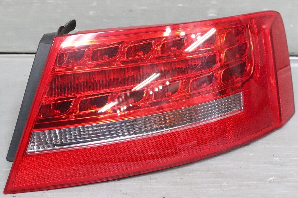 Audi A5 スポーツバック アウディ(8TCDNL 8T B8) 純正 AL 破損無 動作保証 右 テールランプ テールライト LED全点灯OK I090028 SJ3 p048380 中古20240928
