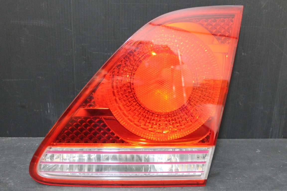 4枚目傷 クラウンアスリート 右テールランプ 運転席側 30-309 楽天市場