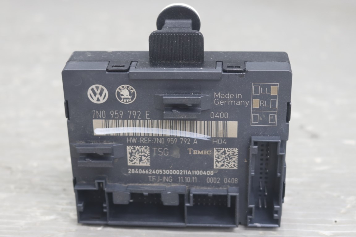 VW シャラン(7NCAV 7N) 純正 破損無 左後 ドアコントロールユニット 左リア 7N0 959 792 E p055543 中古20250602