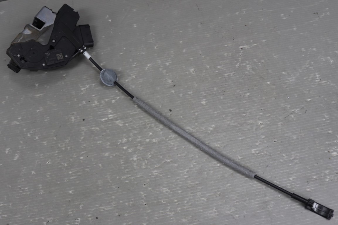ボルボ V60 ドライブe 右H Volvo(FB4164T FB) 純正 破損無 動作保証 右前 ドアロックアクチュエーター 右フロント 31301739 p056789 中古20250720