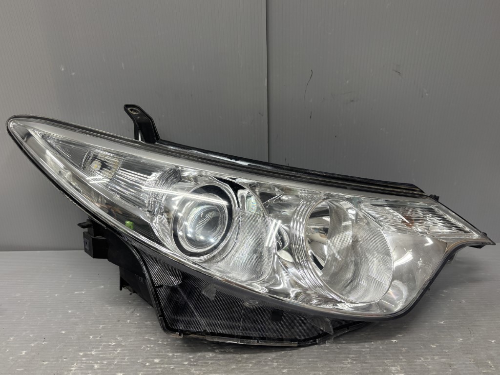 50 20 エスティマ ヘッドライト 左右 ウレタン 28-212 AFS 付き 50 20