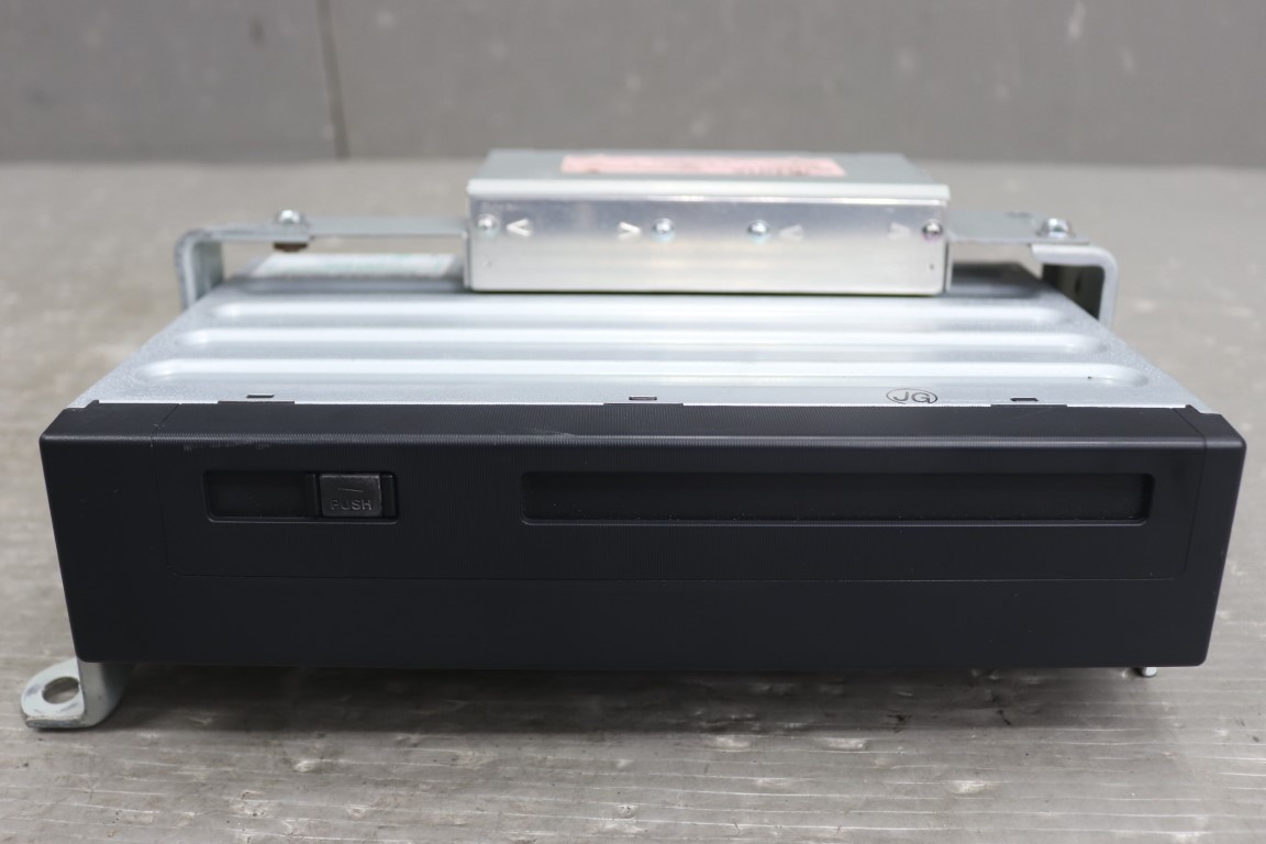 レクサス SC430 後期(UZZ40 UZZ40-DKTQK) 純正 DVD ナビユニット 地図2018年 86841-24030 動作保証 ナビコンピューター カーナビ p058963 中古20251101 7,220円