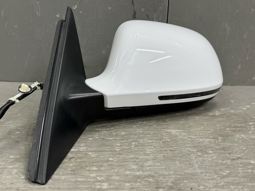 アウディ A4 アバント 右H 前期(8KCDH B8) 純正 左 ドアミラー ウィンカー ヒーター 電格 10P 白系 ホワイト系 サイドミラー Audi p059048 中古20251106