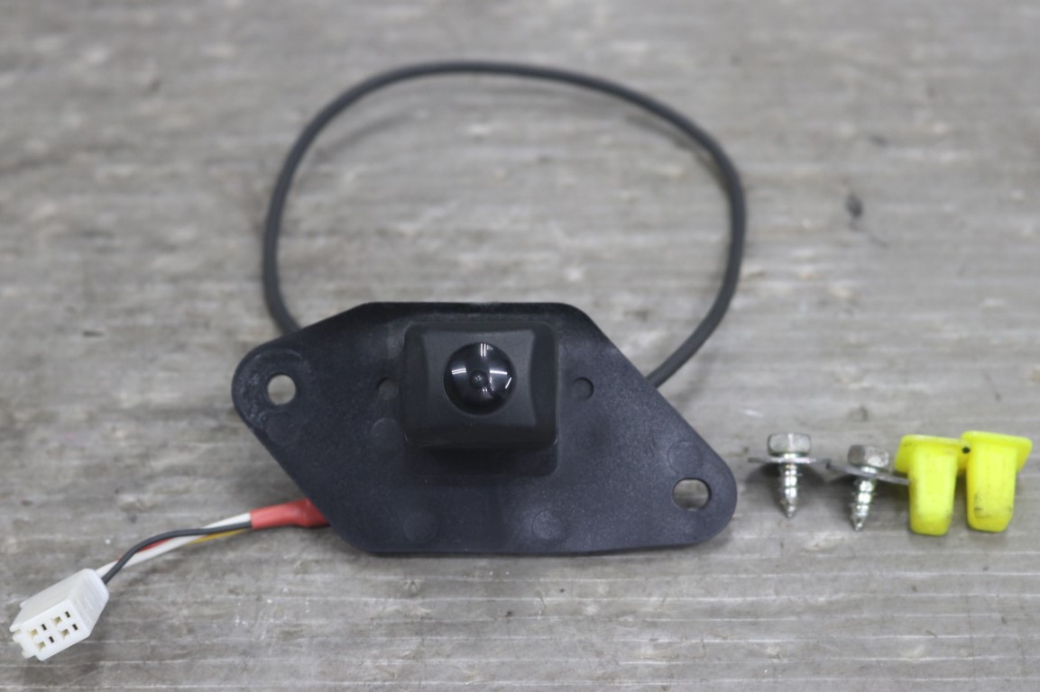 エスティマ アエラス 中期(ACR50 ACR50W-GFXSK(Y)) バックカメラ 2374919 C リアカメラ 破損無 トヨタ p059812