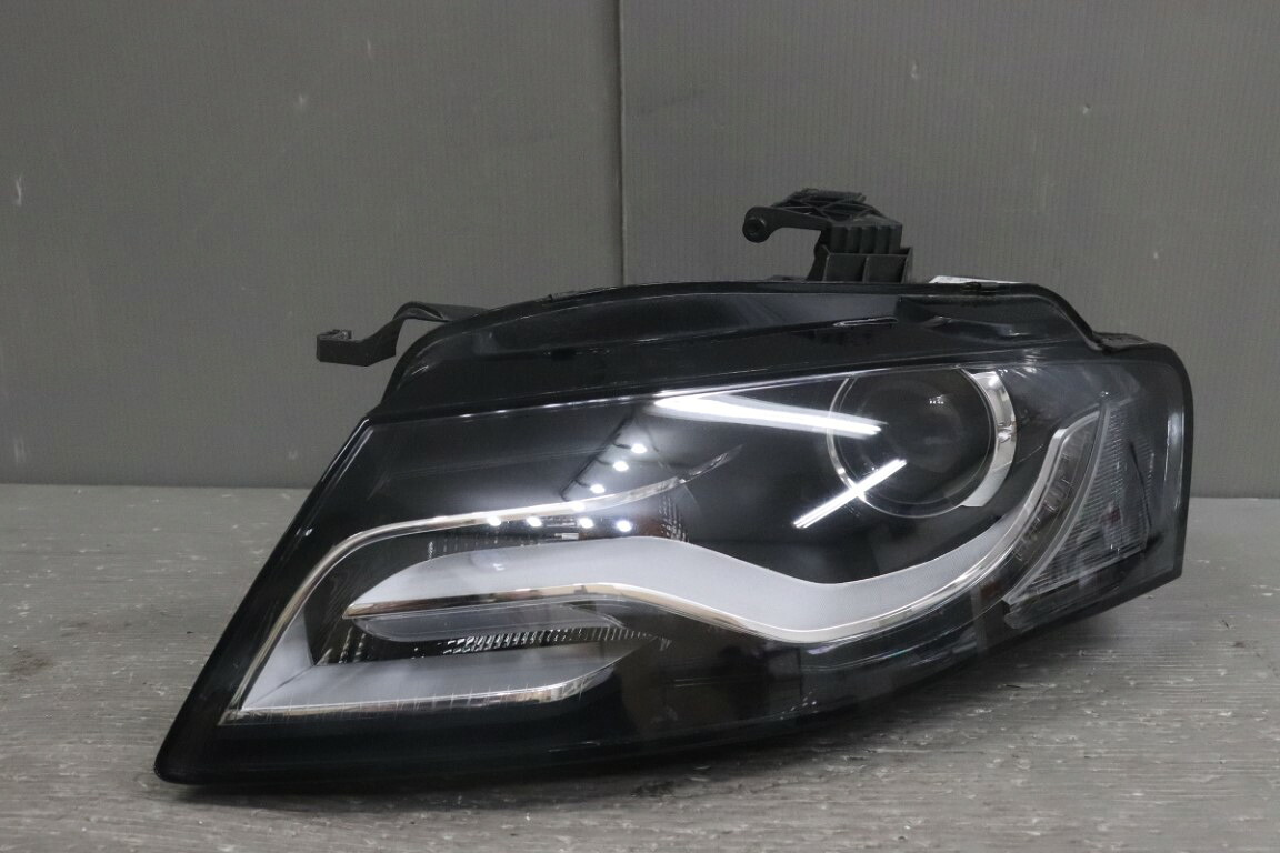 アウディ A4 アバント 1.8T 右H(8K 8KCDH) 純正 AL 破損無 動作保証 左 ヘッドライト HID バラスト レベ付 キセノン ヘッドランプ 8K0 941 029 AK 1 307 023 427 p051545 中古20241229