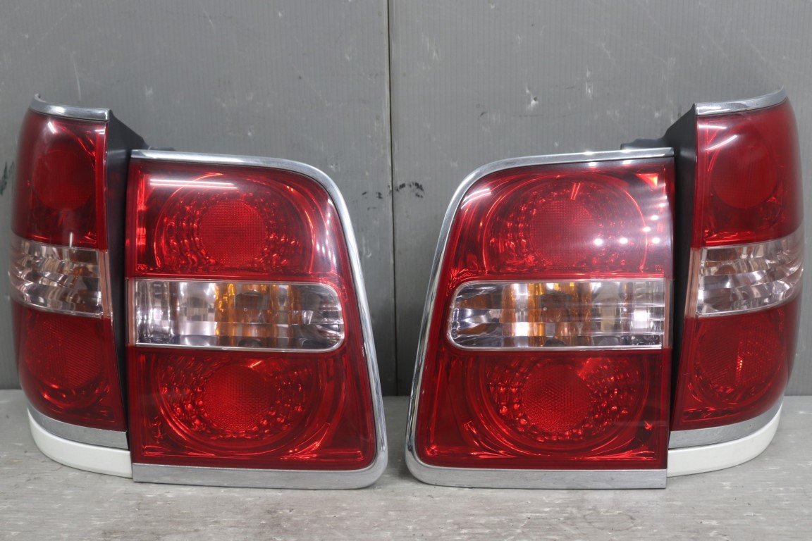 17 クラウン エステート アスリート G 後期(JZS175 JZS175W-AWAXH) 純正 コイト 破損無 動作保証 テールランプ フィニッシャー LED全点灯OK 4点セット 062 31-30 31-31 p060060 中古20251224