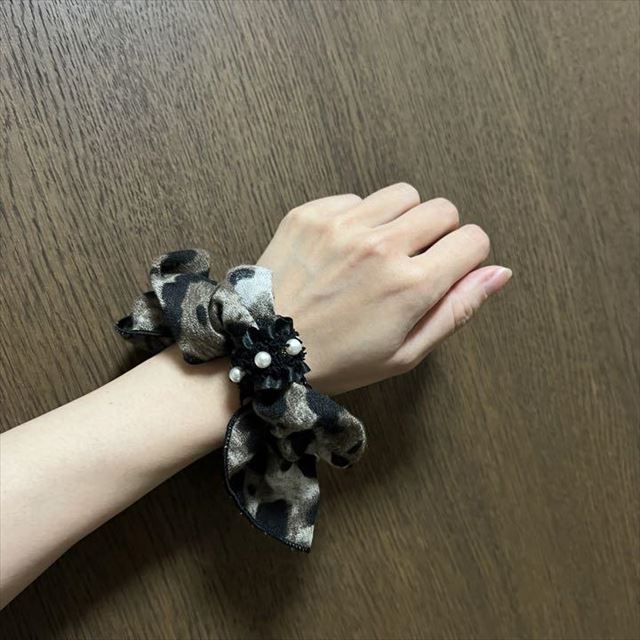 67%OFF!】 ヘアクリップヘアゴム2点