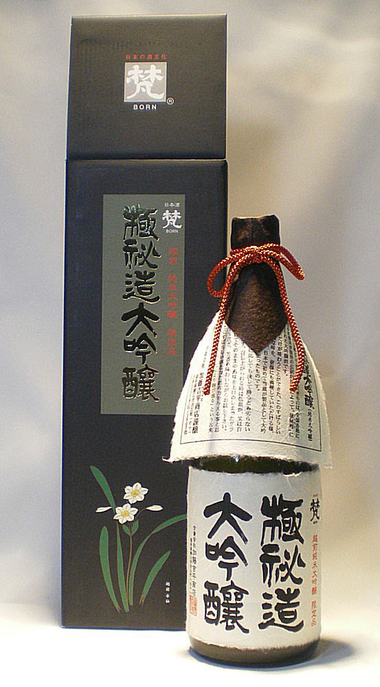 楽天市場】白龍 「純米大吟醸・長期氷温熟成酒」720ml瓶 化粧紙箱入り☆在庫が0でもお取り寄せできます。リニューアル！◇900・720mlサイズなら、12本位まで混載配送OKです！山田錦の熟成された米の旨みが、、、※日数に余裕を持ってご注文を！  : 福井の地酒とワイン まるこ