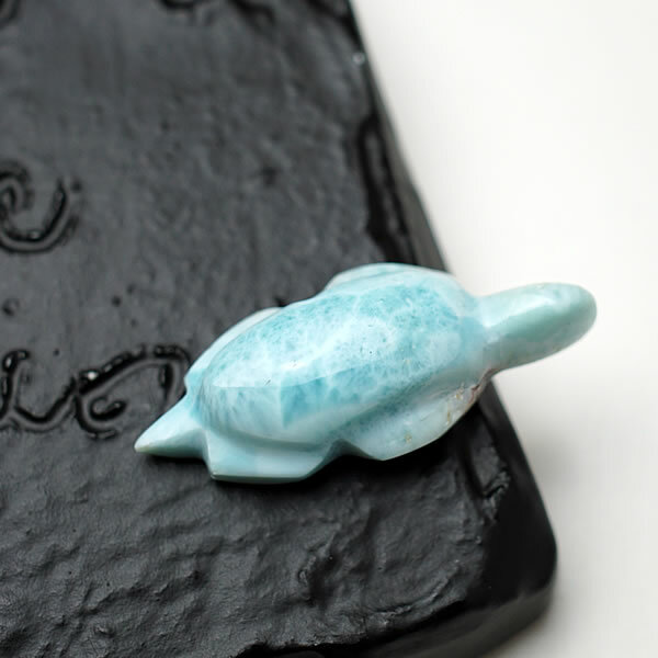 楽天市場】☆一点物☆【彫刻置物】ウミガメ ラリマー (最高級) No.01