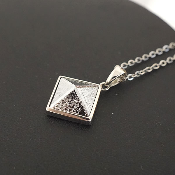 楽天市場】アルタイ隕石 ペンダント ウイグル産 メテオライト