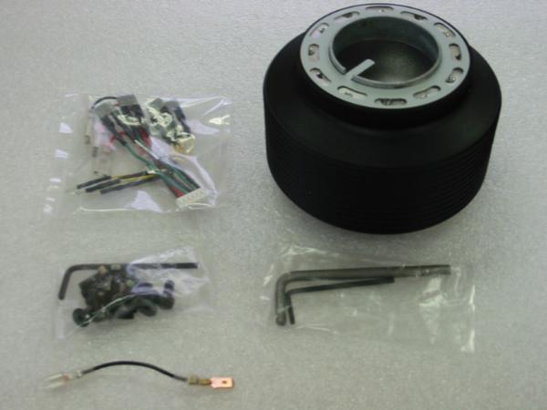 MOMOボス   BMW　E46/Z4　2012 楽天市場】ステアリングボス momo bmwの通販