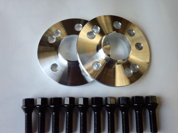 ワイドトレッドスペーサー　アルファロメオ　１０ｍｍ　ＢＫボルト付｜Parts Hills