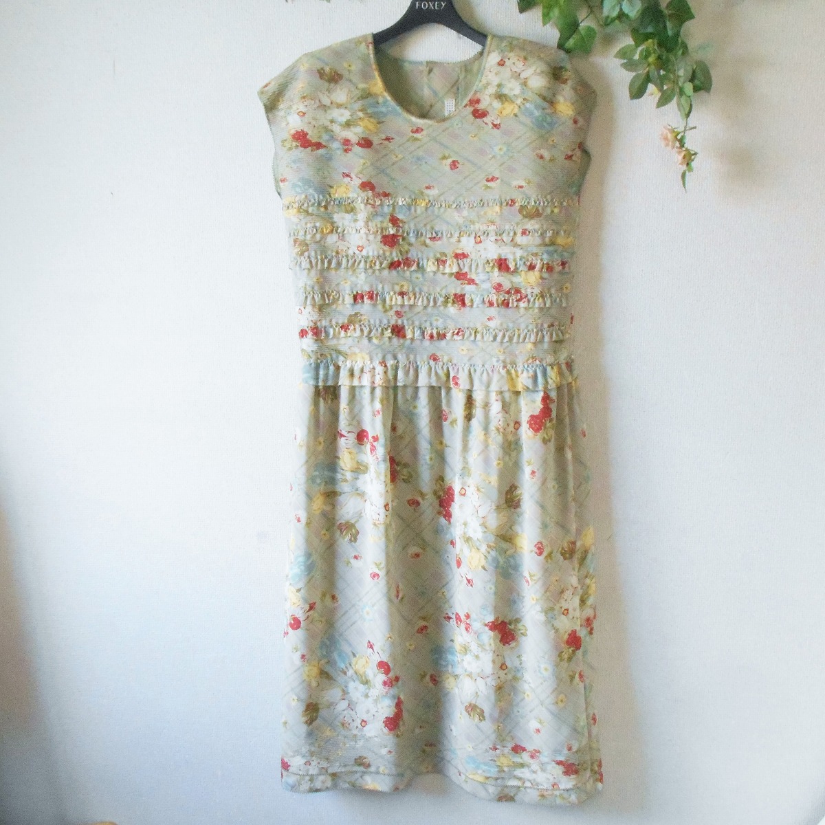 【中古】カネコイサオ KANEKO ISAO 蓮 ブーケ プリント ワンピース ポリ ブラック 黒 ハス ベルト付き レディース 楽天市場】【中古】カネコイサオ KANEKO ISAO 蓮 ブーケ プリント