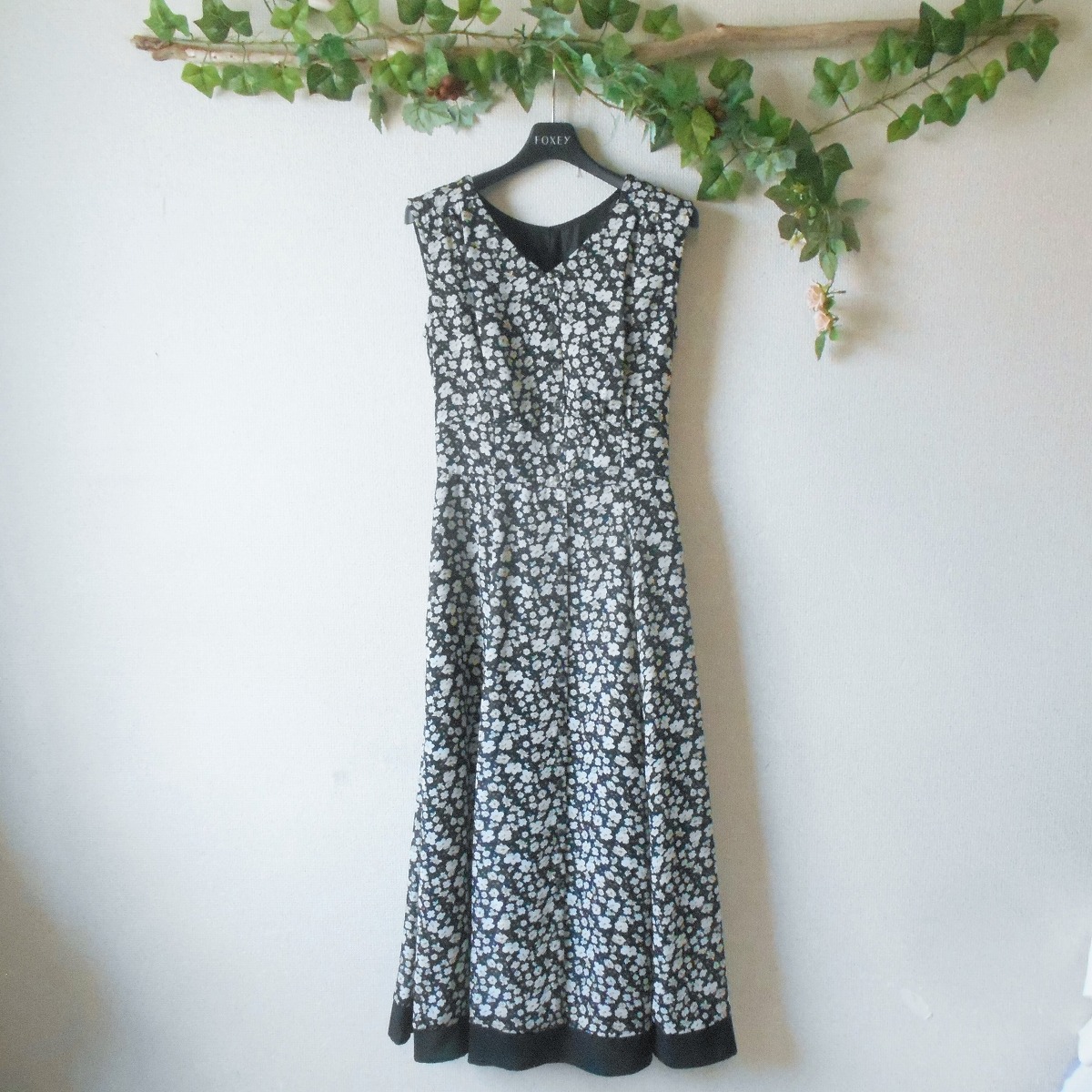 楽天市場】【中古】Apuweiser-richeノースリーブワンピース 23260390