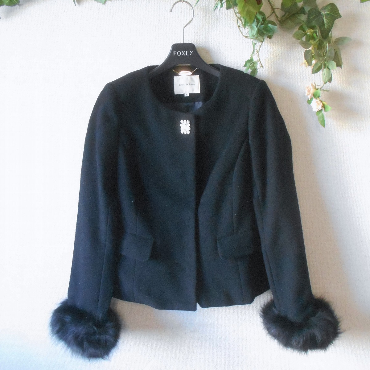【中古】デビュードフィオレ Debut de Fiore レッセパッセ LAISSE PASSE ノーカラー ショート コート 36 フォックス ファー 使用