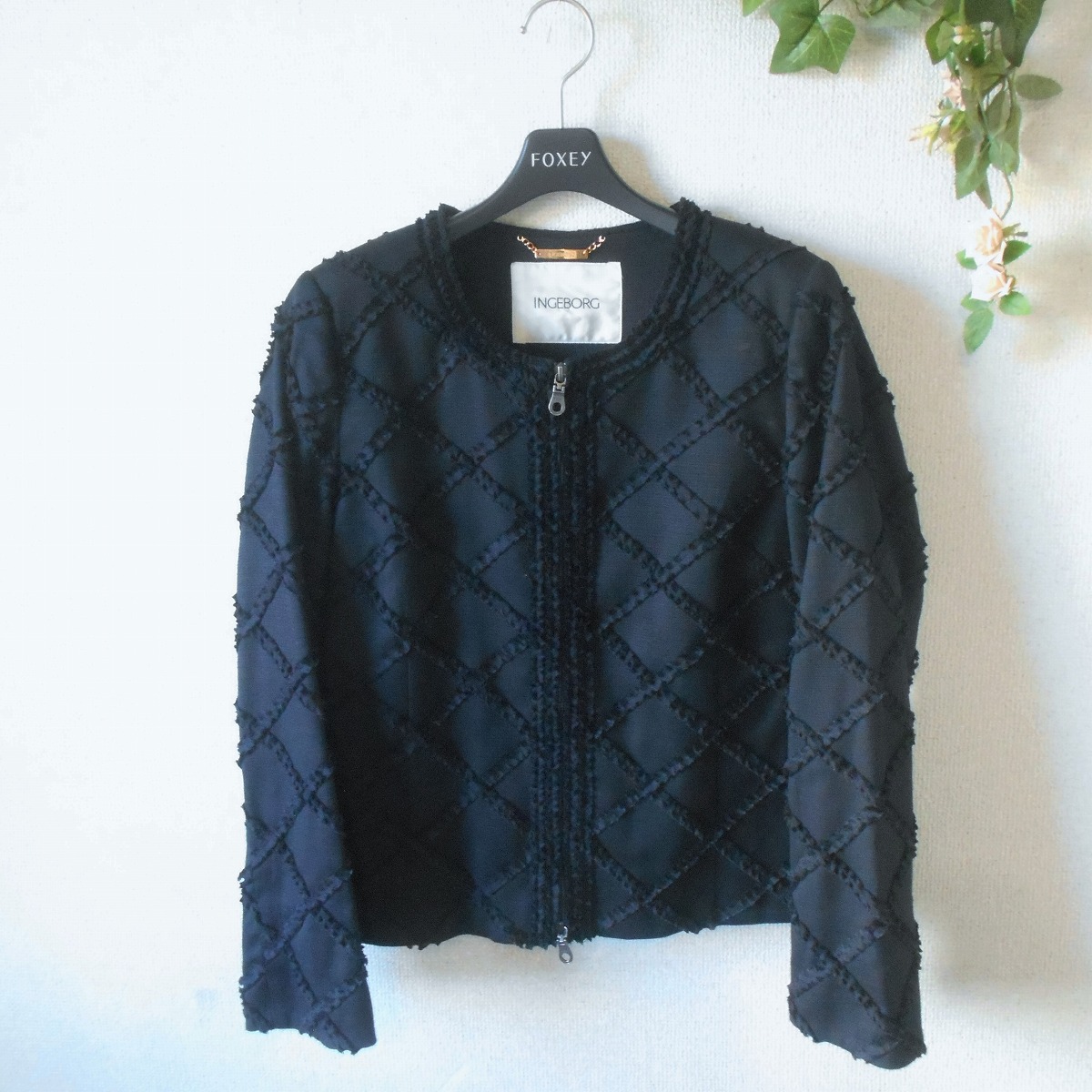 【中古】インゲボルグ INGEBORG ノーカラー ジャケット レディース ジップアップ 11 秋 冬 春 ブラック