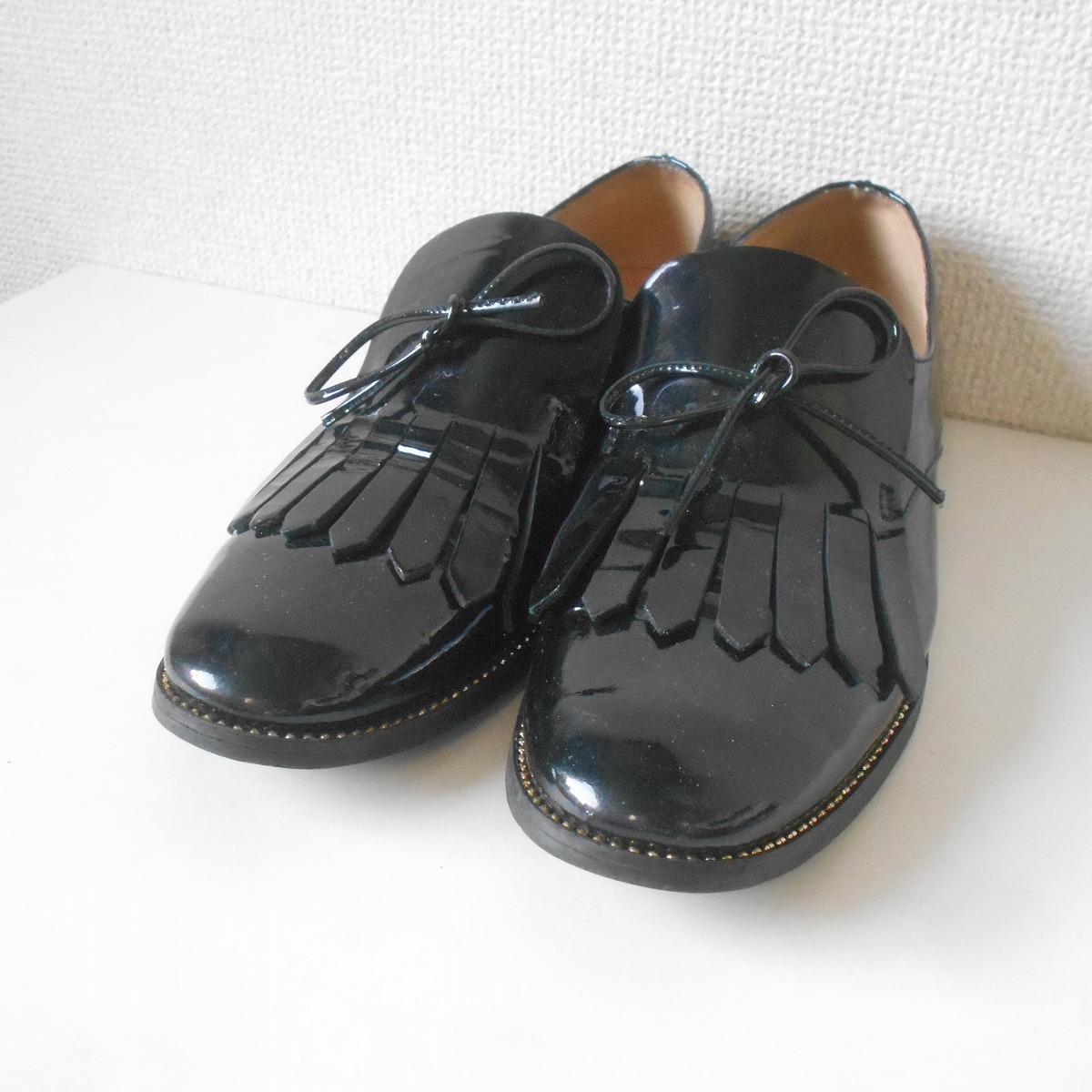 【中古】インター ショシュール INTER-CHAUSSURES エナメル キルト シューズ 35 イタリー レディース ローファー｜ママポケット