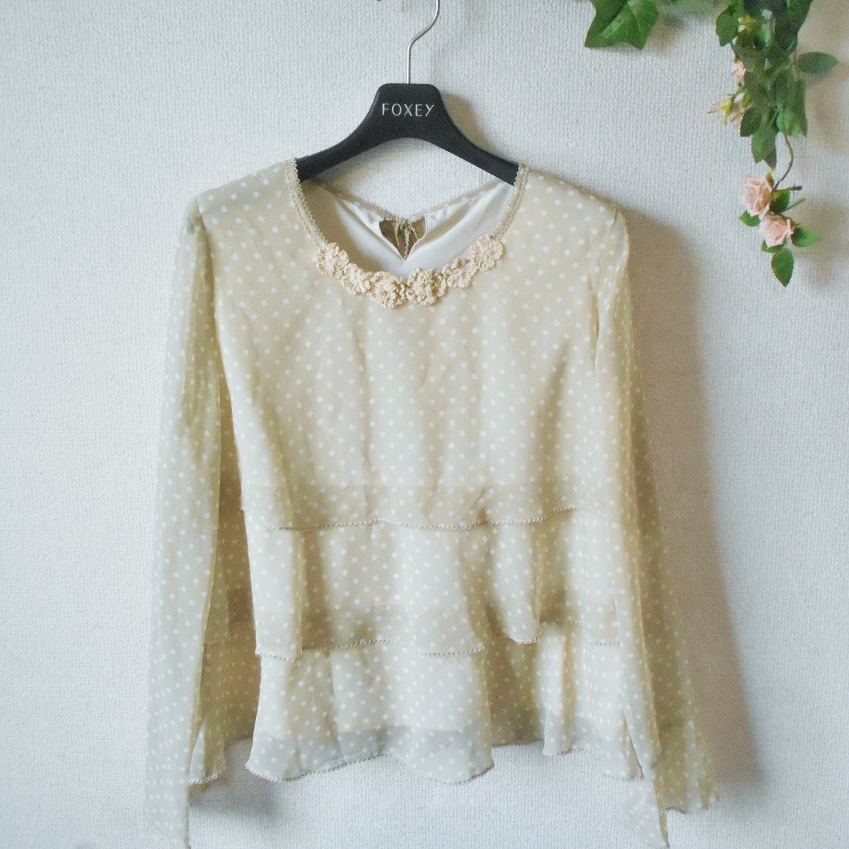 【中古】インゲボルグ INGEBORG ブラウス 9 レディース 春 夏 シースルー お花 モチーフ 付き 水玉 ドット