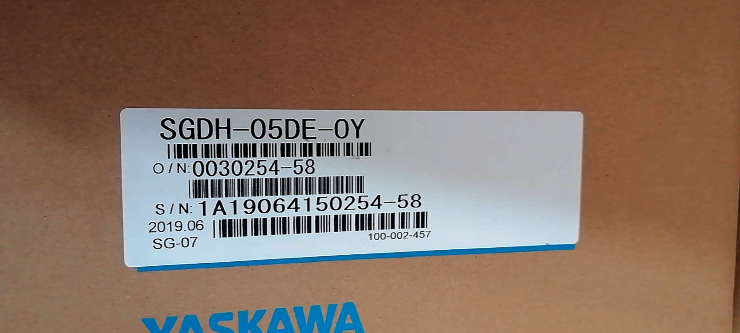 【◆新品 東京発◆ 適格請求書発行可◆】Σ-IIシリーズ サーボドライブ SGDH-05DE-OY 500W 三相 400V サーボパック【６ヶ月保証】