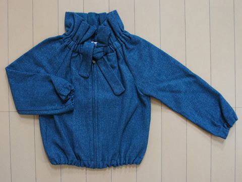 [m]【中古】 ユーズド イルグッフォ il gufo マメール 子供服 女の子 4歳 約 100cm ブルゾン ジャンパー ジャケット アウター ショート丈 ブルー 無地 秋 冬 ★4 キッズ ガールズ 女児 アウトレット リサイクル 古着
