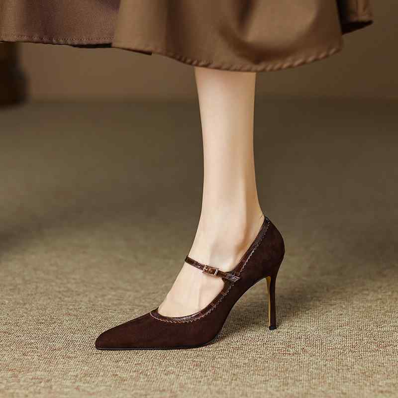 レディース パンプス フレンチスタイル ソフトレザー ポインテッドトゥ 細ヒール 一文字ストラップ 浅口 セクシー エレガント コーディネート自在 通勤 デート 女性用 ハイヒール シューズ 細身 スタイリッシュ 足元おしゃれ 軽やか 歩きやすい|MANABU店
