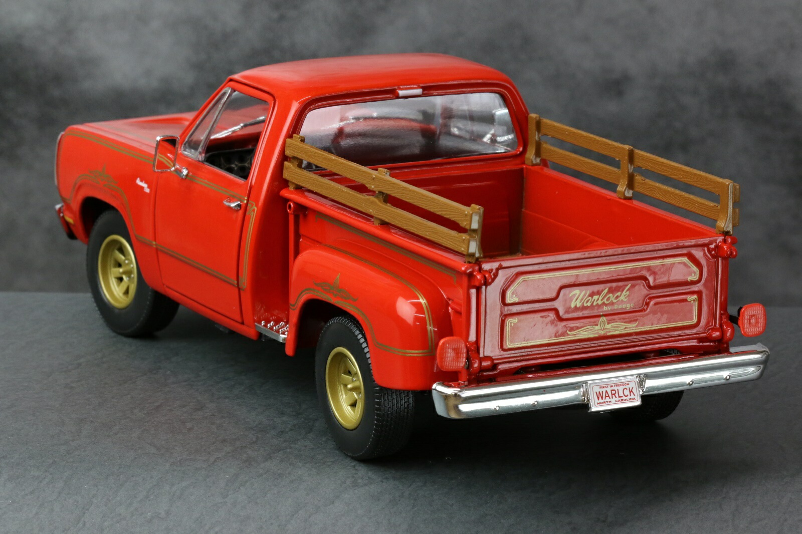 国際ブランド American Muscle アメリカンマッスル 1 18 1978 Dodge Warklock ダッジ ウォーロック コンビニ受取対応商品 Sophisticated Travel Com