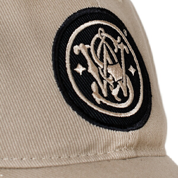 スミス ウェッソン メンズ ロゴエンブレム Smith キャップ キャップ ダーティーハリーの44マグナムでおなじみ米国の拳銃メーカー スミス ウェッソンのキャップ カーキベージュ メンズ帽子 Wesson ストラップバックキャップ 刺繍 コットン100 帽子 野球帽