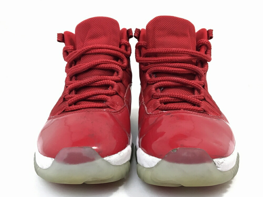 classic air jordan shoes