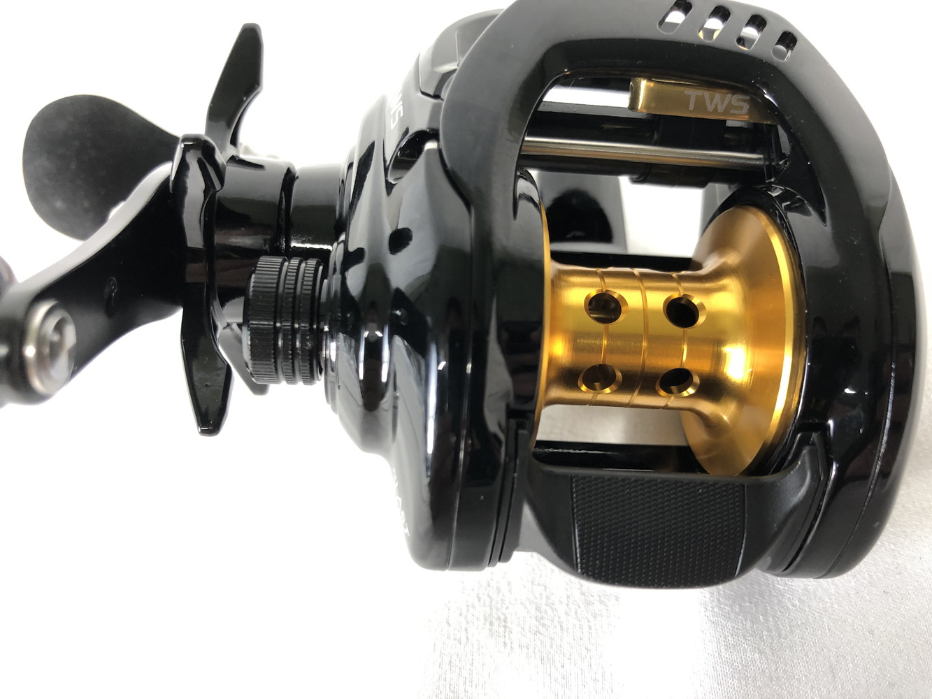 楽天市場 中古 美品 Daiwa ダイワ ブラスト Bj Tw 150shl 左巻 ベイトリール 釣り具 リール 万代net店 万代net店