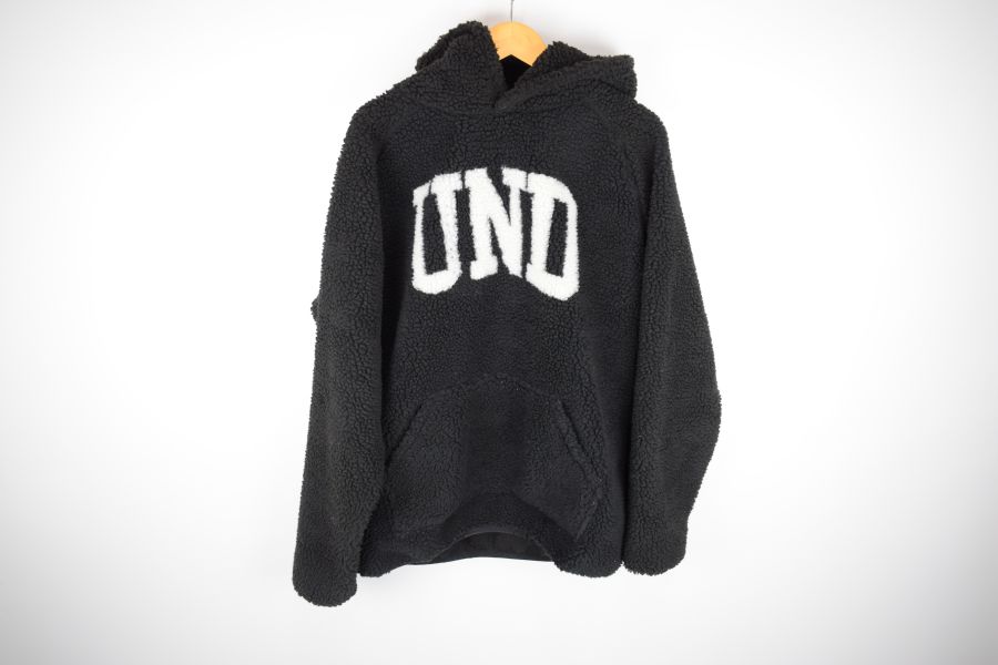 undefeated sherpa pullover hood