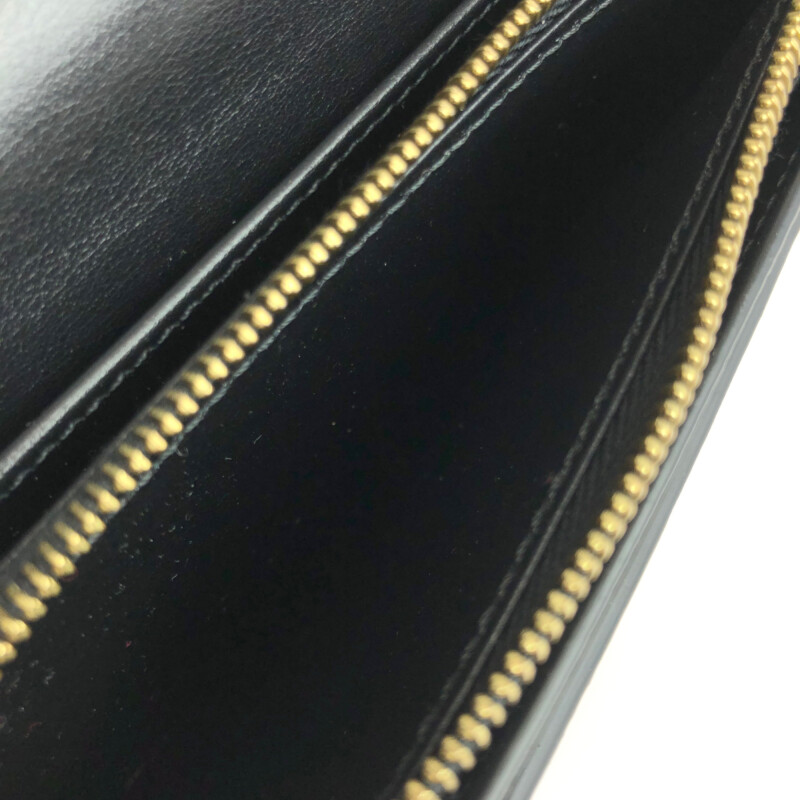 CELINE グレインドカーフスキン ラージフラップウォレット 10B563BEL