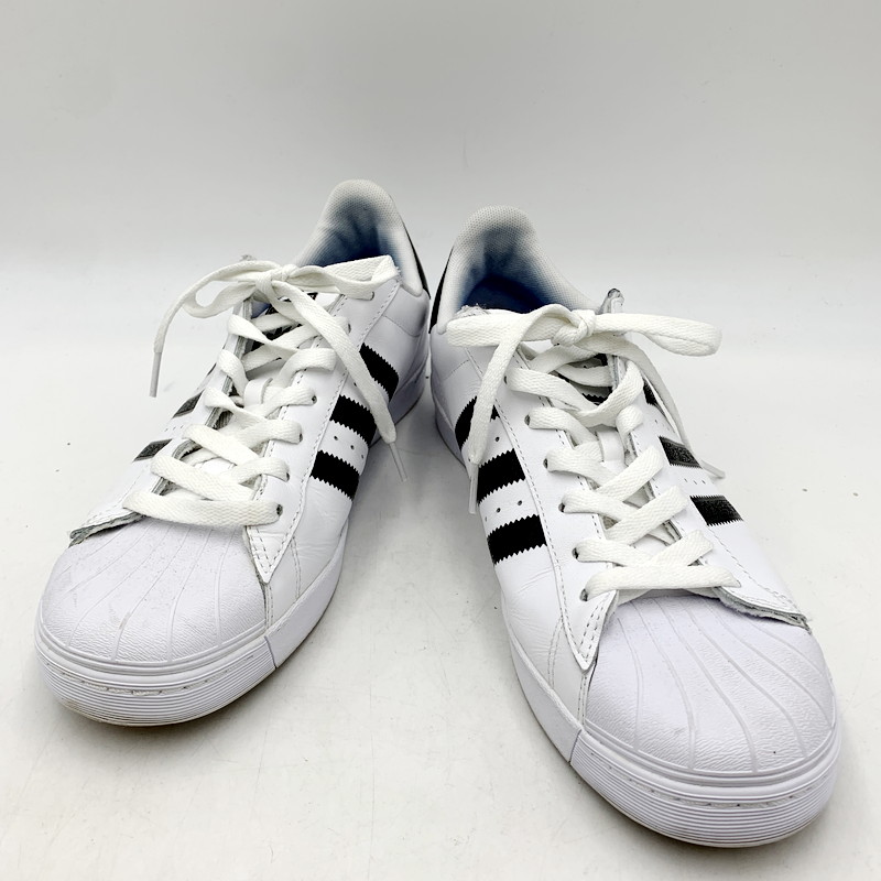 d68718 adidas