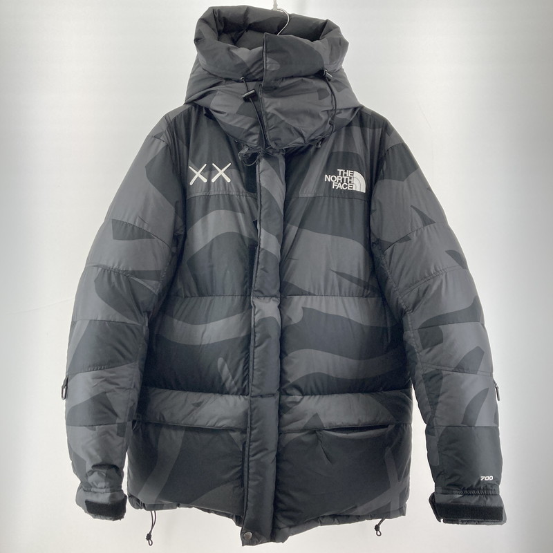 ノースフェイス　ヌプシ　700 KAWS　カウズ Kaws × The North Face コラボコレクション第2弾が海外10月25日