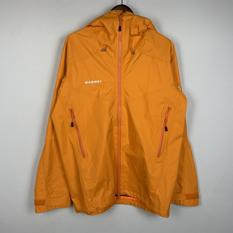 【中古品】【メンズ】 Mammut マムート CRATER LIGHT HS HOODED JACKET AF 1010-29550 クレーターライト ハードシェル フーディ ジャケット ライトアウター 144-260313-ko-09-fuz サイズ：L カラー：オレンジ 万代Net店｜万代Net店