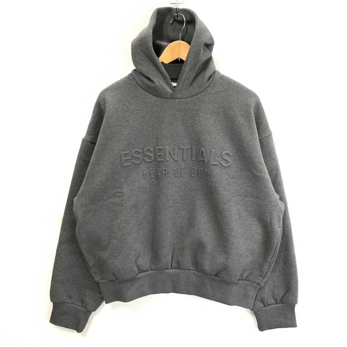 百貨店SALE 10%OFF~【中古品】【メンズ】 ESSENTIALS EMBOSSED CLASSIC HOODIE 厚地の外套大きさ エン元締め製作 パーカー ブランド名 古着 142-260329-gm-11-fuz 大きさ：M 色つや：薄墨色 生生世世Net店