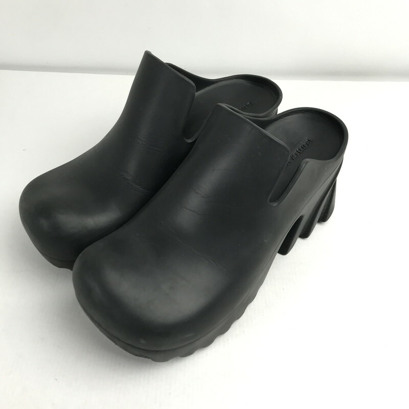 百貨店SALE 10%OFF~【中古品】【レディース】  BOTTEGA VENETA ラバーフラッシュクロッグ 靴 164-260330-ky-27-fuzh 大きさ：39 色つや：黒いこと 生生世世Net店