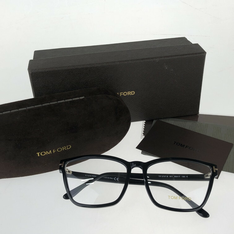 TOMFORDトムフォード　ブラック　ややフレーム大きめサングラス TOMFORDの最も大きいビッグサイズなサングラス入荷！！ | 中目黒