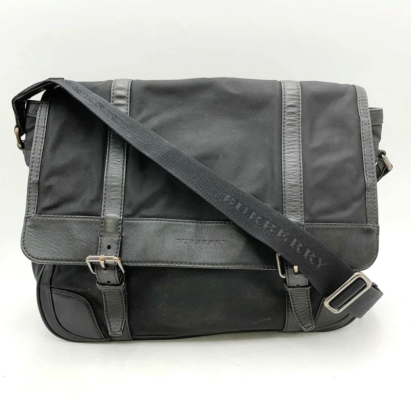 【中古品】【メンズ】 BURBERRY バーバリー 3827140 なめし革 ナイロン帆布 ショルダーバッグ 鞄 鞄 180-250515-as-07-izu 色合い：黒いこと 生々世々Net店 バッグ・小物・ブランド雑貨-ショルダーバッグ・メッセンジャーバッグ
