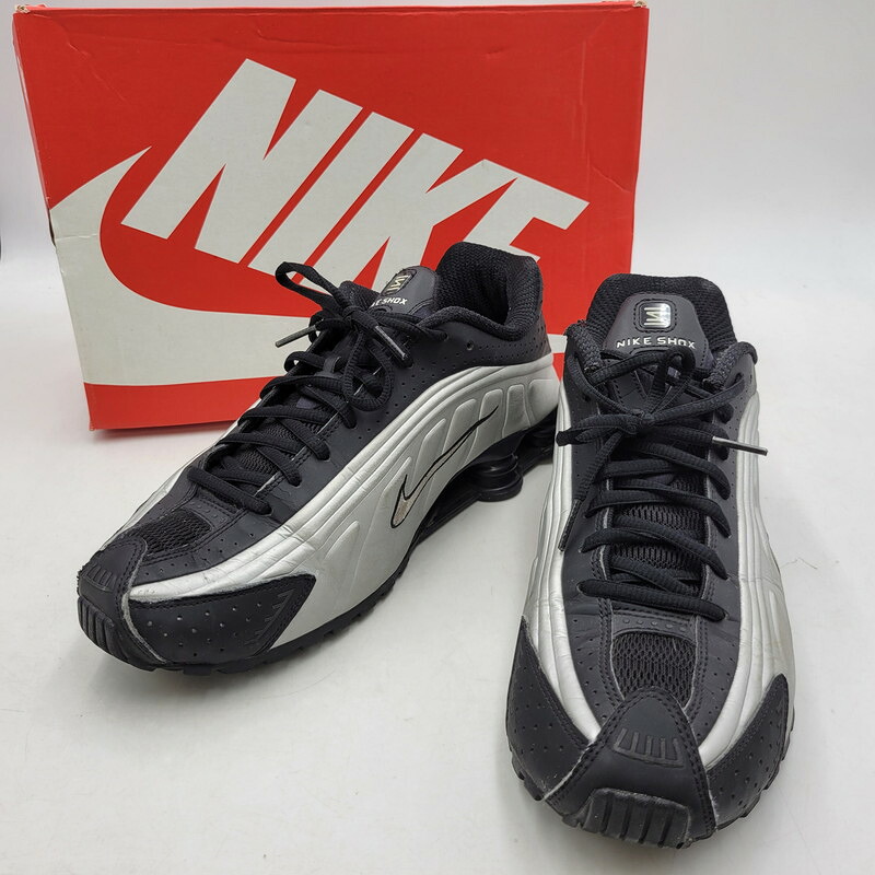 百貨店SALE 20%OFF~【中古品】【メンズ】 NIKE ナイキ SHOX R4 104265-045 ショックス R4 スニーカー シューズ 靴 160-250811-as-07-izu 大きさ：28.5珊 色つや：BLACK/BLACK-METALIC SILVER 生生世世Net店