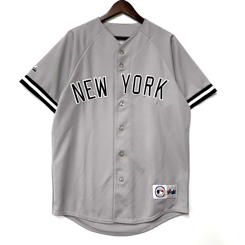 人気銘柄 USA製 90's NewYork Yankees 古着 ゲームシャツ USA製 90s Majestic 